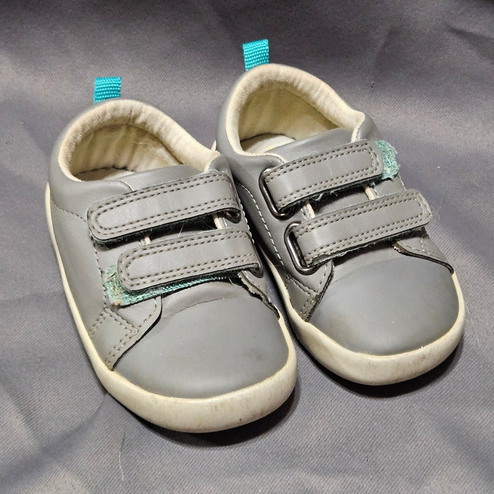 Ten Little Everyday Toddler Sneakers Grey Vegan Leather Size 6 Hook Loop